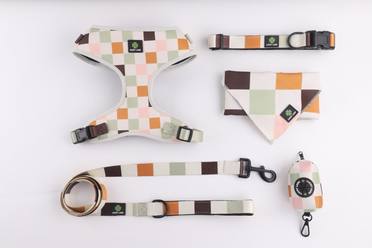 Adjustable Comfort Collar with attached Air Tag Holder - Squared