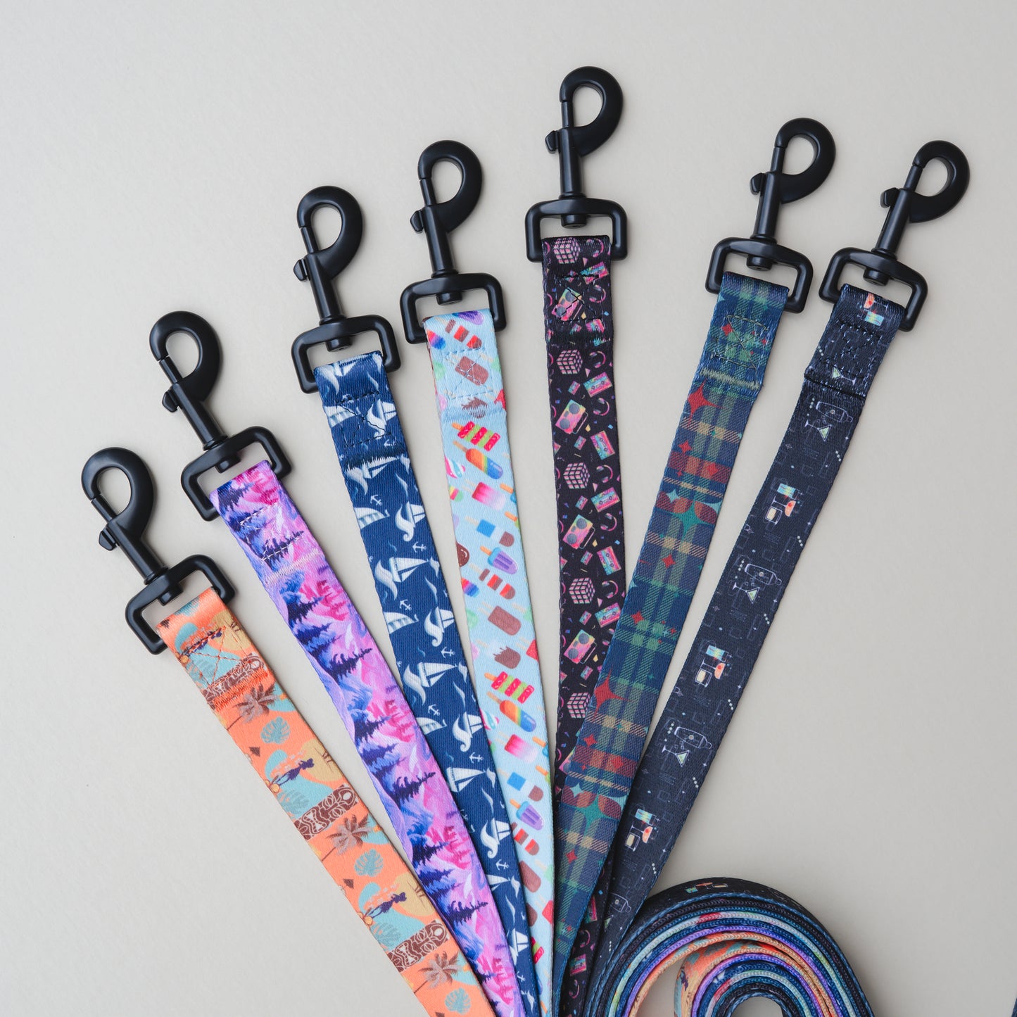 Comfort No Tangle Leash- Cocktails at 5